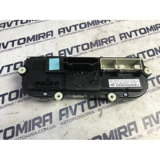 Блок управления кондиционером VW Passat B7 2010- 5HB009751